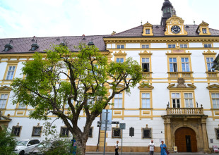 Arcibiskupský palác